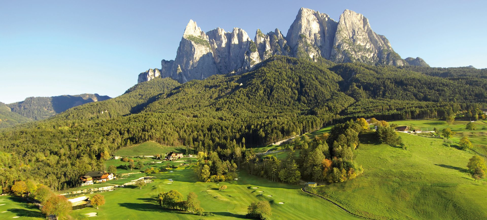 Golfclub in Seis: einzigartige Berglandschaft beim Golfen in Südtirol